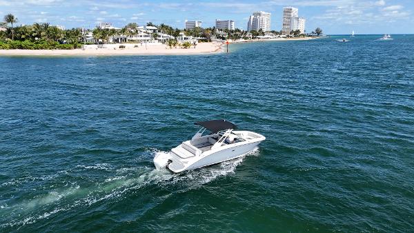 2021 Sea Ray SDX 270 Outboard