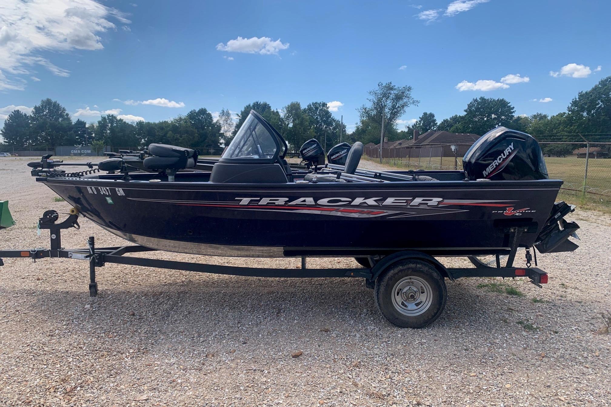 2024 Tracker Pro Guide V-16 WT