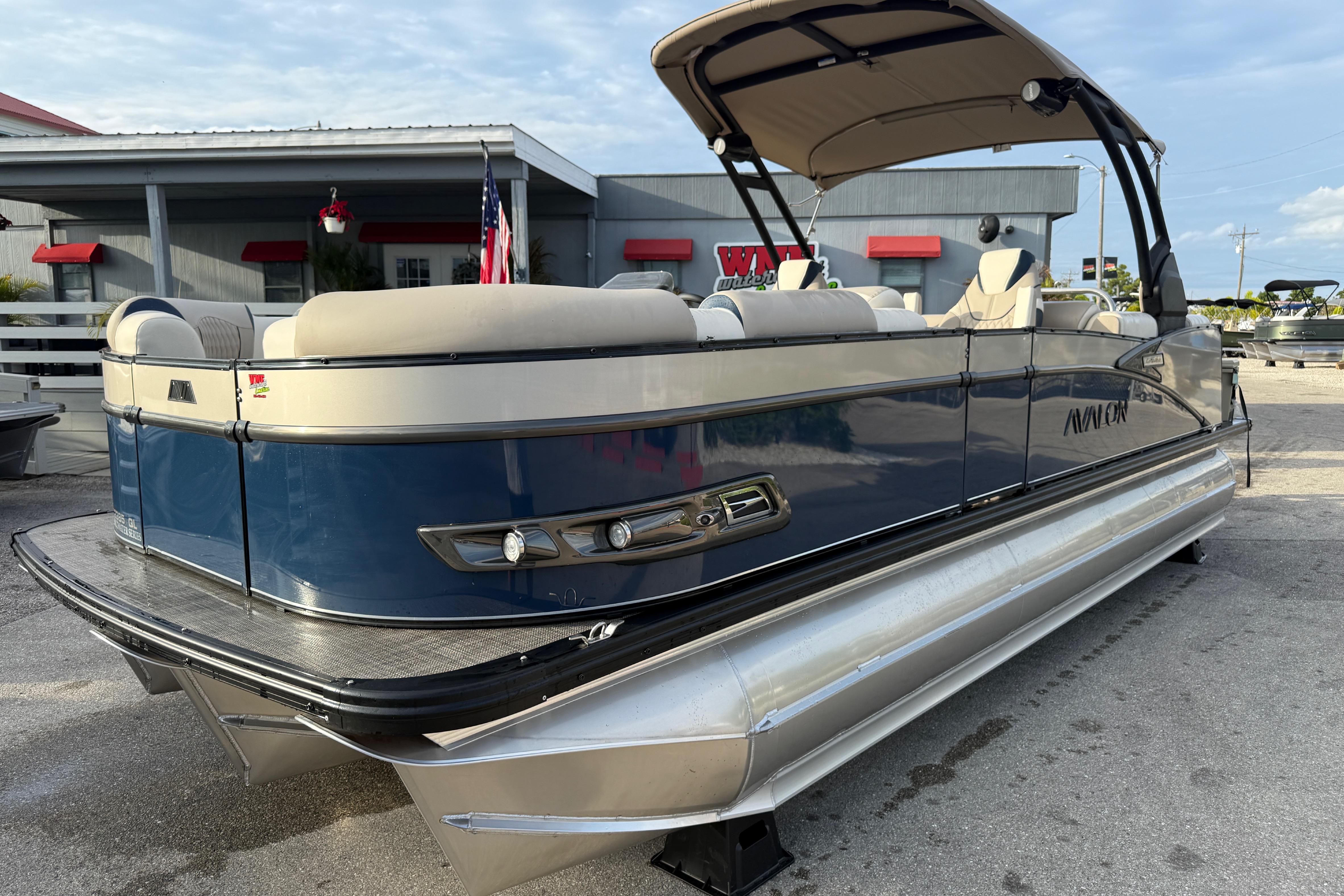 2026 Avalon 2385 Catalina Quad Lounger, Tri Toon High Performance