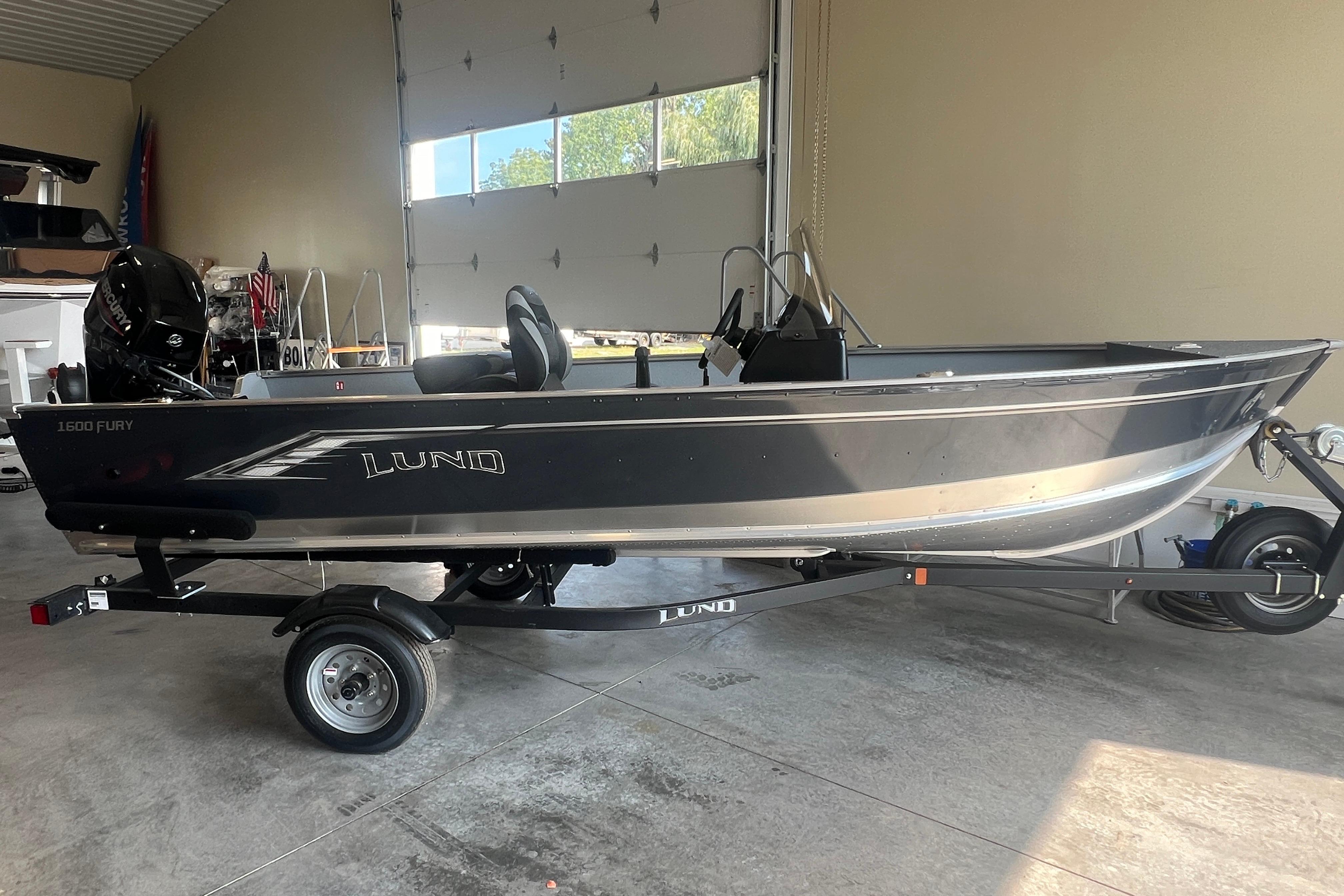 2025 Lund 1600 Fury SS