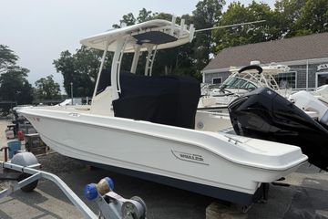 2024 Boston Whaler 220 Dauntless