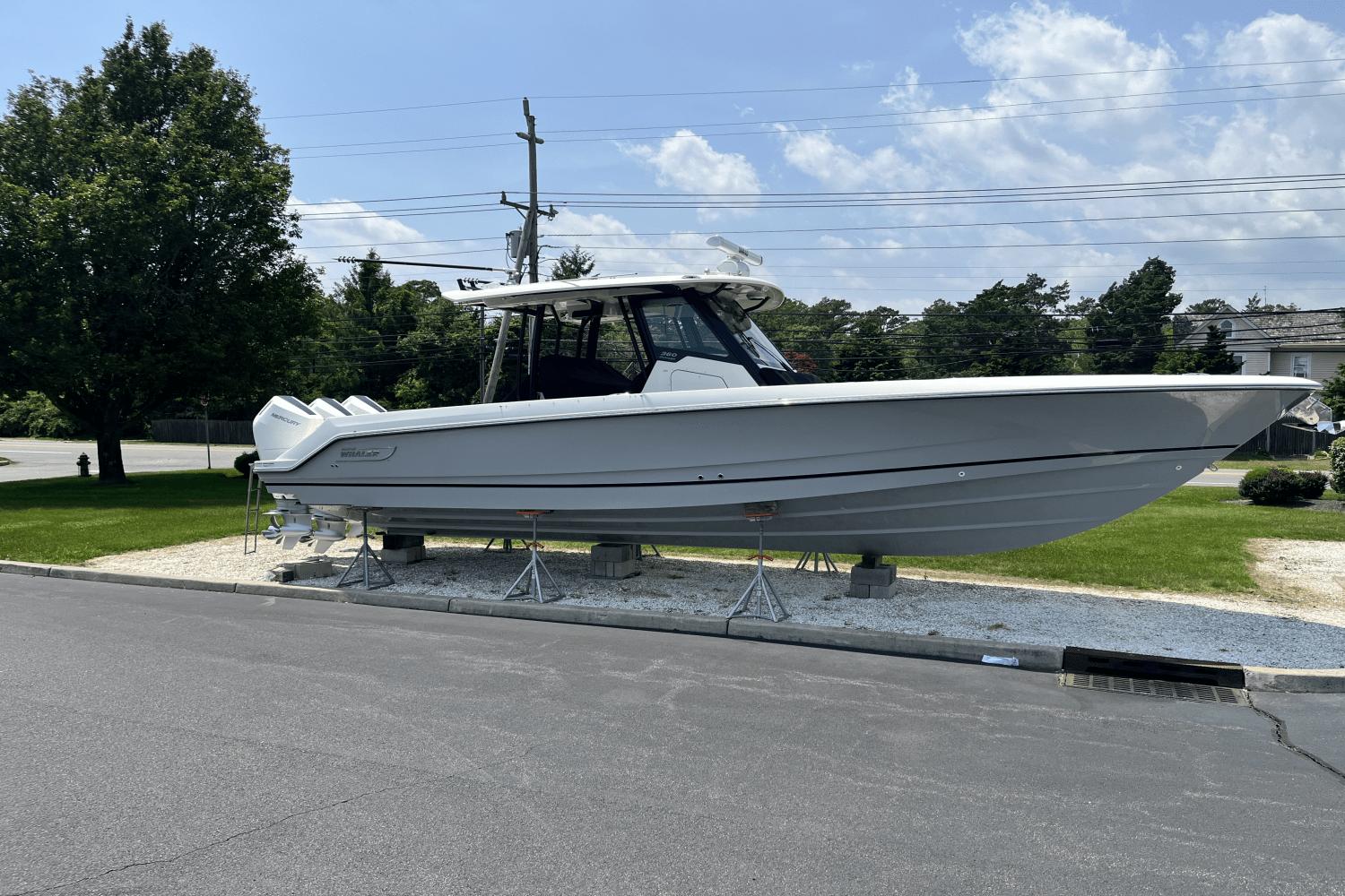 Boston Whaler 360 Outrage