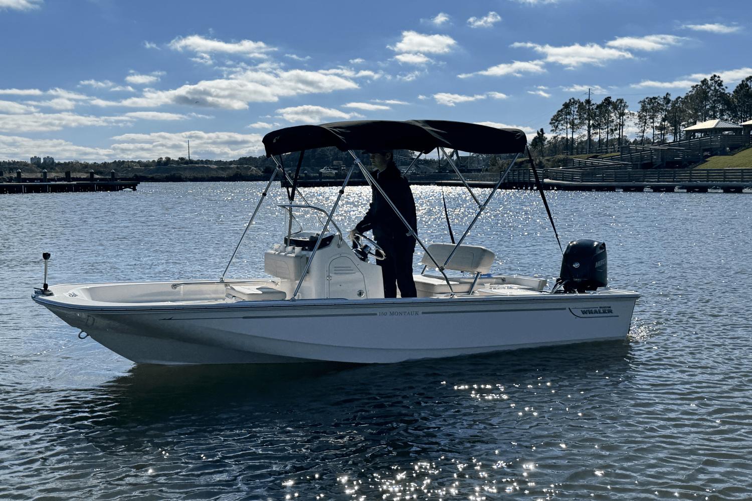 2025 Boston Whaler 150 Montauk