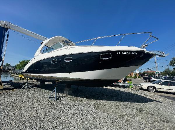 2018 Chaparral 310 Signature
