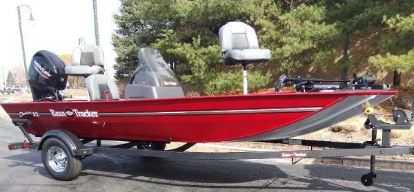 2025 Tracker Bass Tracker Classic XL