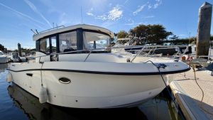Quicksilver Captur 905 Pilothouse