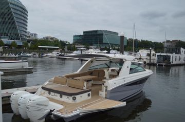 2019 Sea Ray SLX 400 Outboard