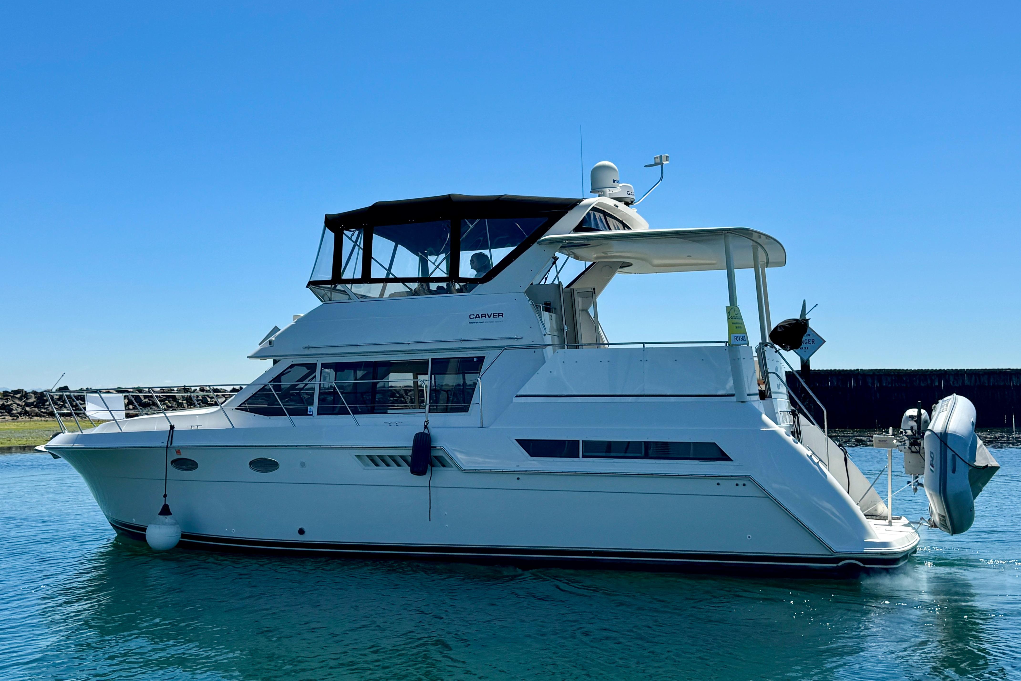 1997 Carver 405 Aft Cabin Motoryacht