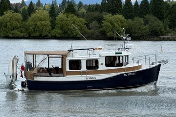 2016 Ranger Tugs R-27