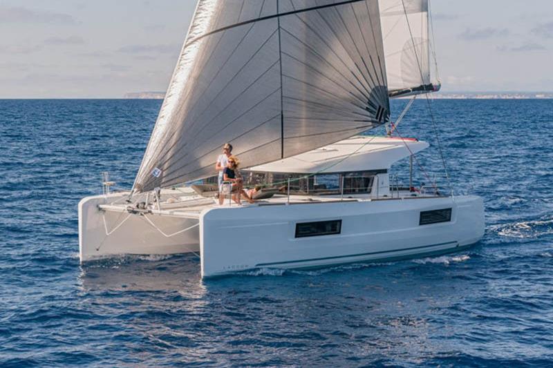 2023 Lagoon 40