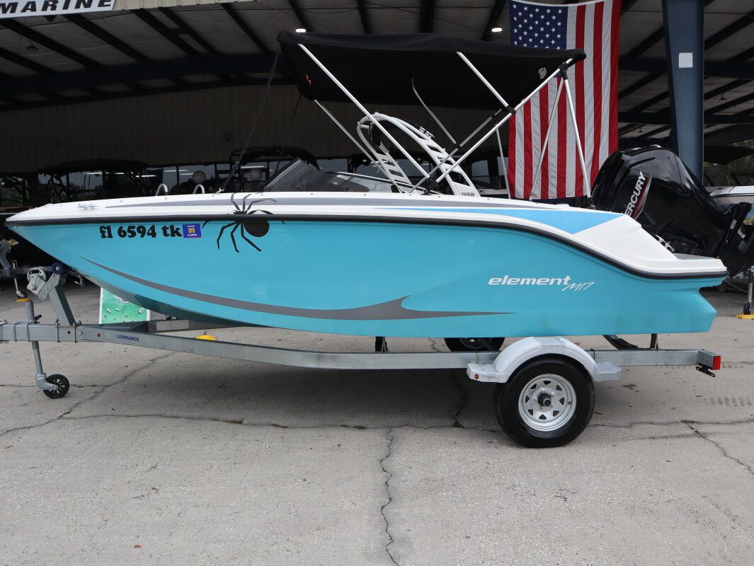 2023 Bayliner Element M17