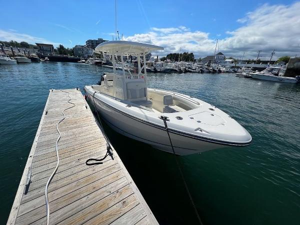 2020 Mako 236 CC