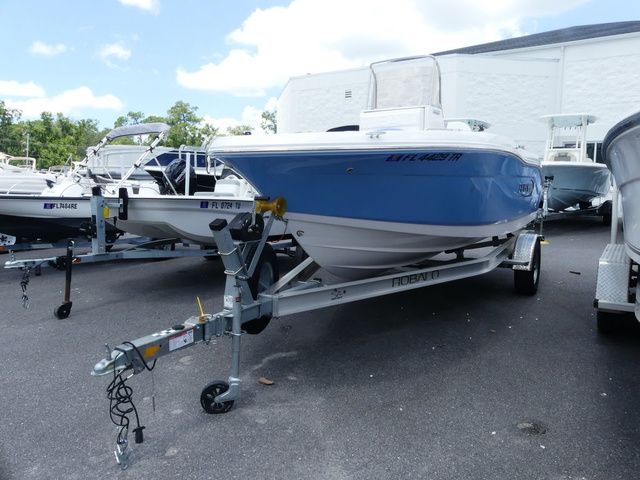 Robalo R180