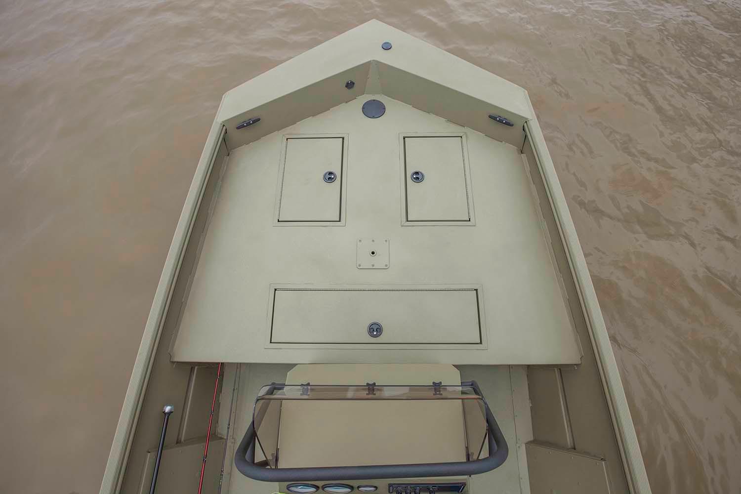 Crestliner Boat image