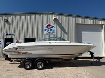 2000 Sea Ray 230 Bow Rider