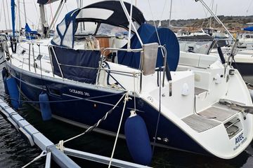 1997 Beneteau Oceanis Clipper 381