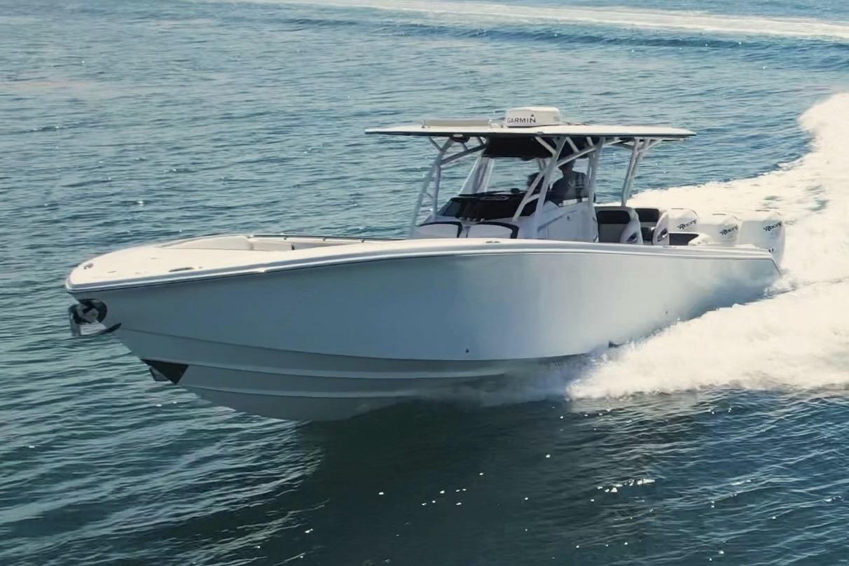 2019 Nor-Tech 390 Sport Center Console