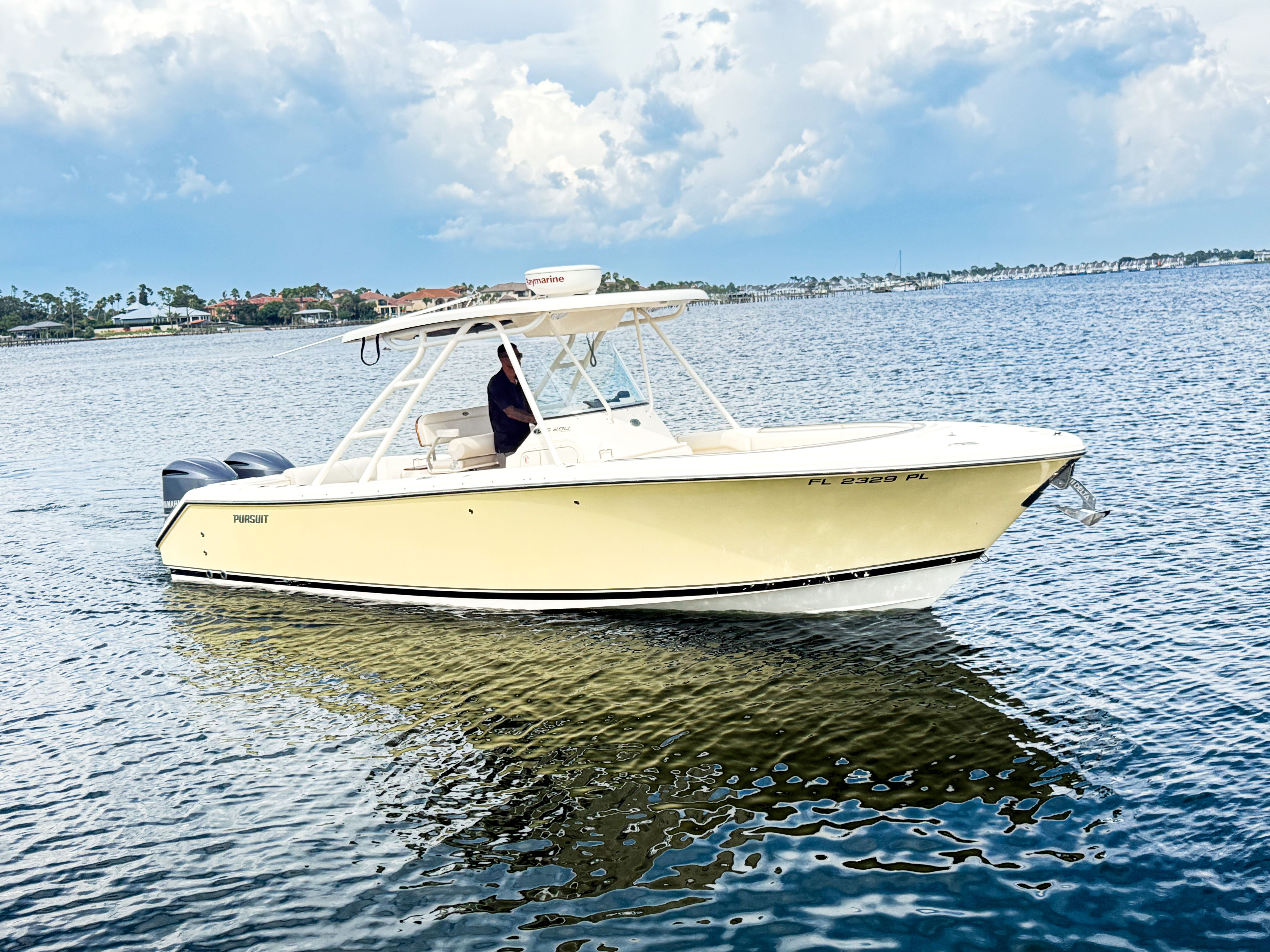 2012 Pursuit S 280
