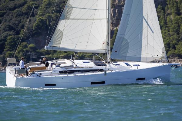 2020 Dufour 430