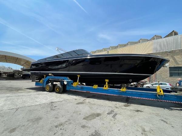 2013 Itama 45