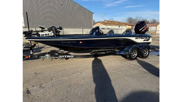 2014 Nitro Z-8