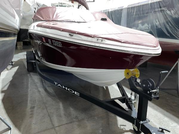 Tahoe 550 TS 2021 Tahoe 550 TS boat on trailer in storage facility.
