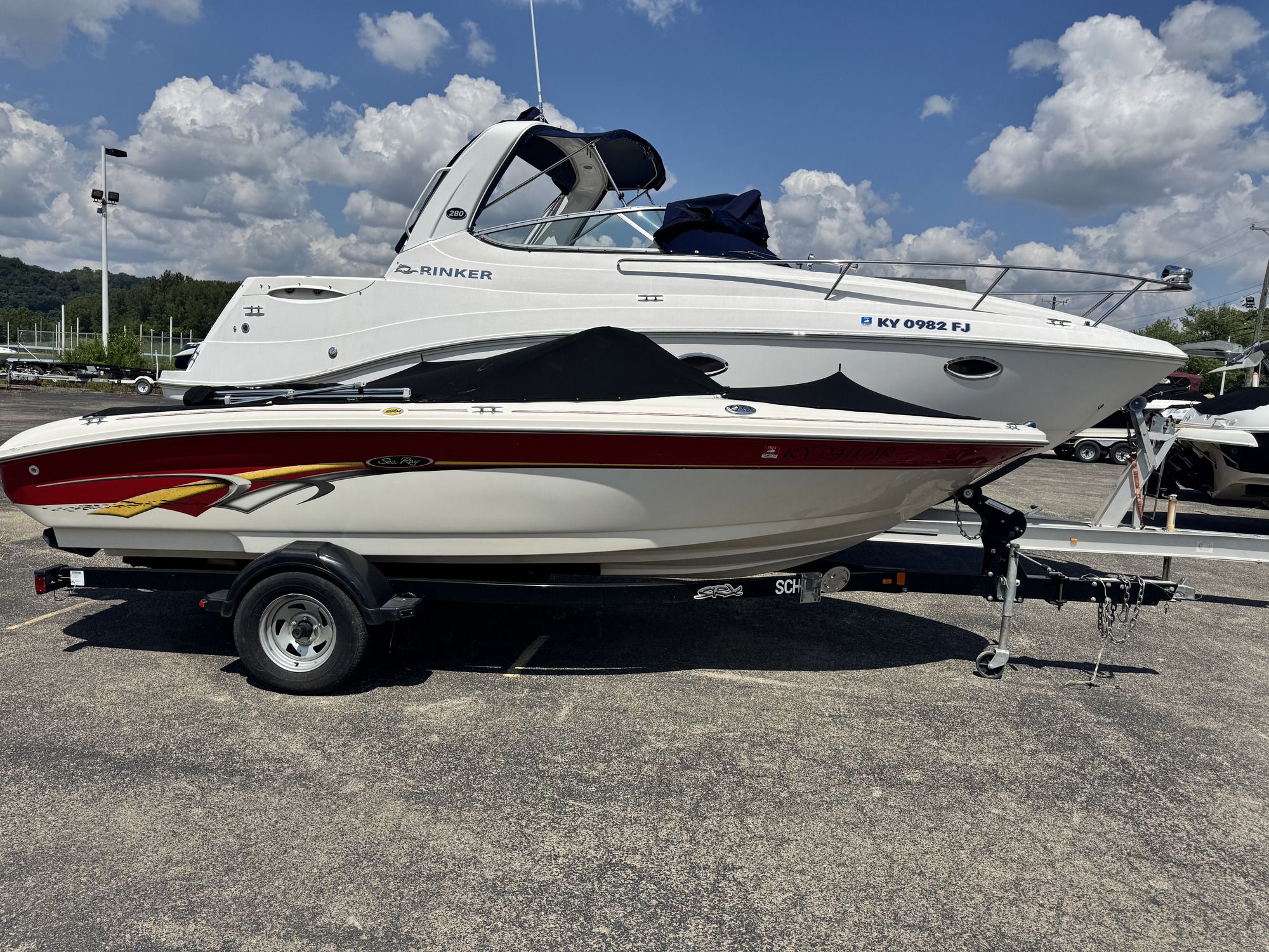 Sea Ray 182 SRX Bow Rider