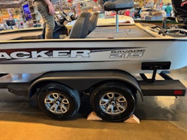 2025 Tracker Savage 215