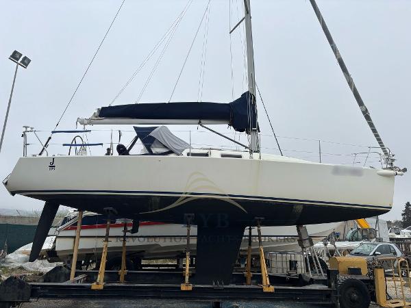 2002 J Boats J/109