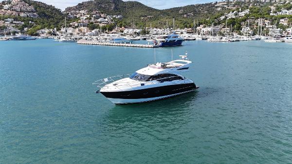 2016 Princess 52
