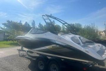 2019 Yamaha Boats AR210