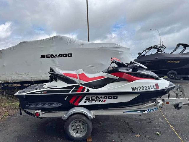 2013 Sea-Doo Wake