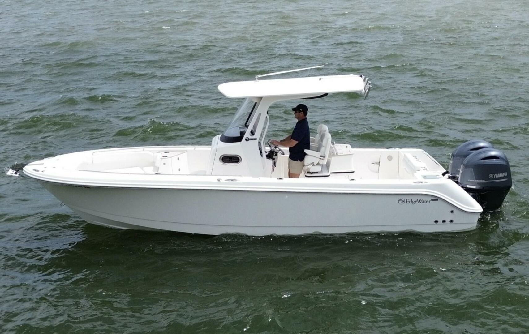 2017 Edgewater 262CC