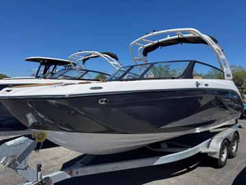 2025 Yamaha Boats 222SD