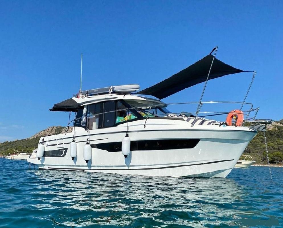 2022 Jeanneau Merry Fisher 895