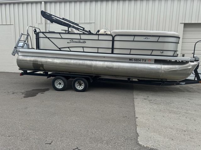 2017 Godfrey SW 2286 WB