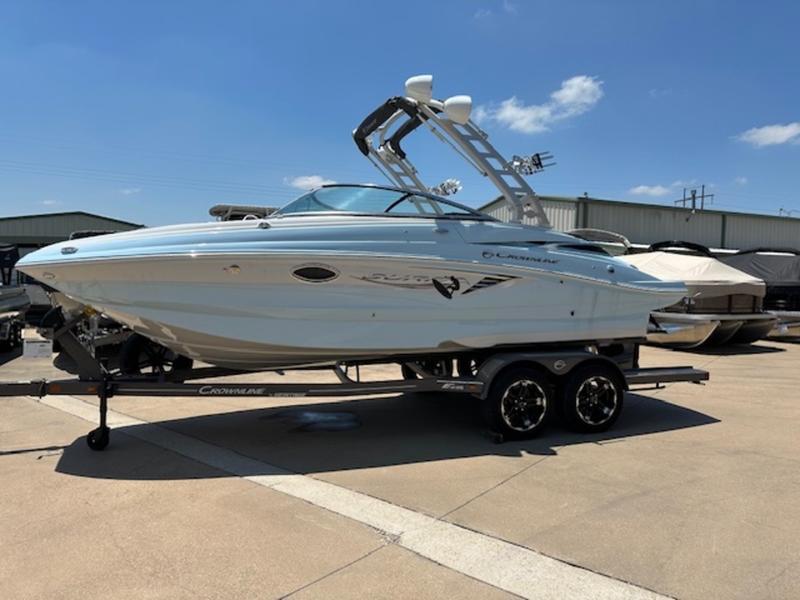 Crownline E235 SURF