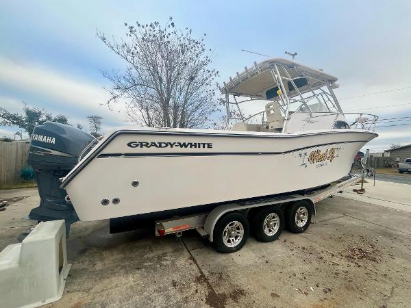 2006 Grady-White Marlin 300