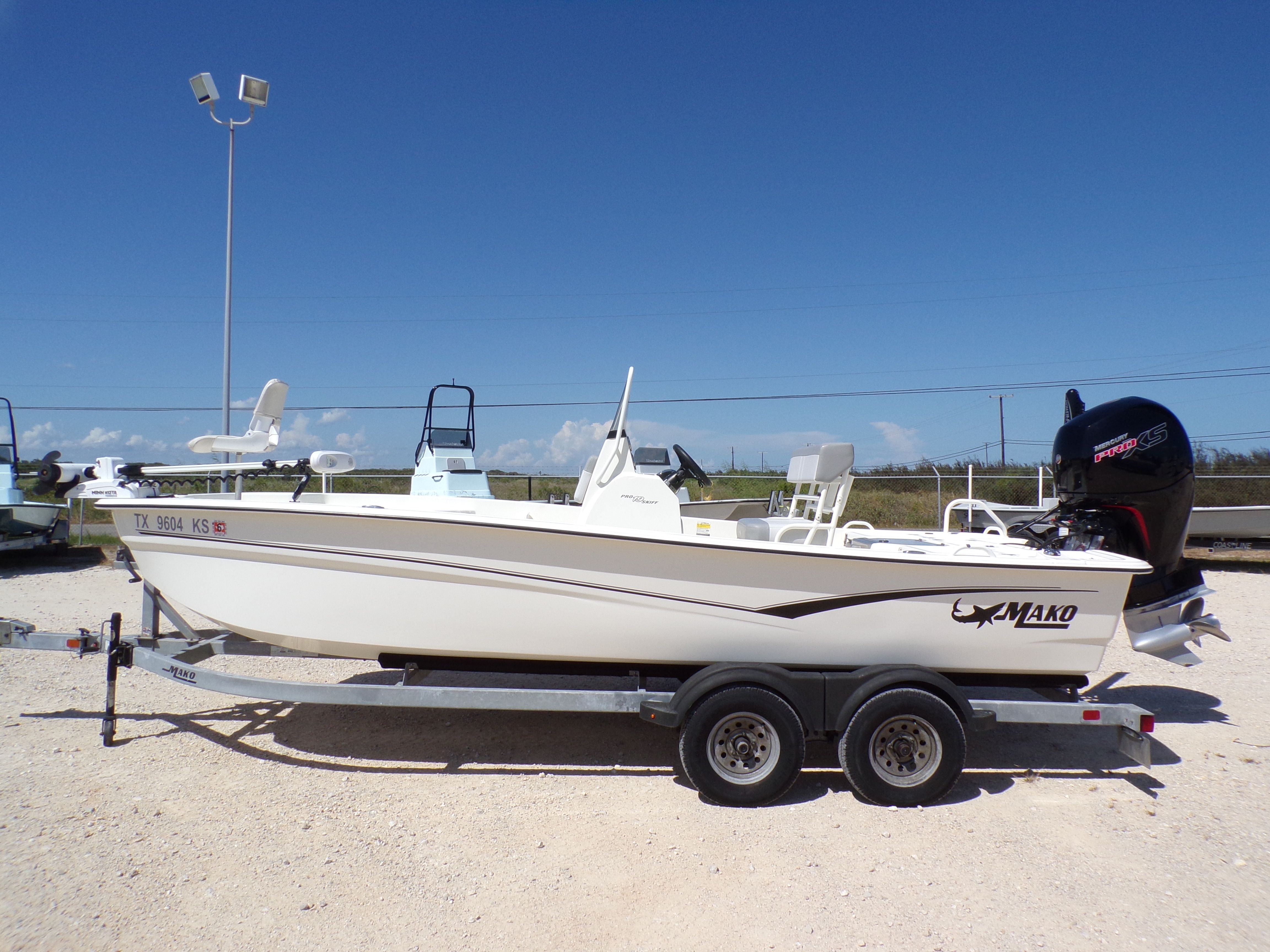 2023 Mako 19' PRO SKIFF