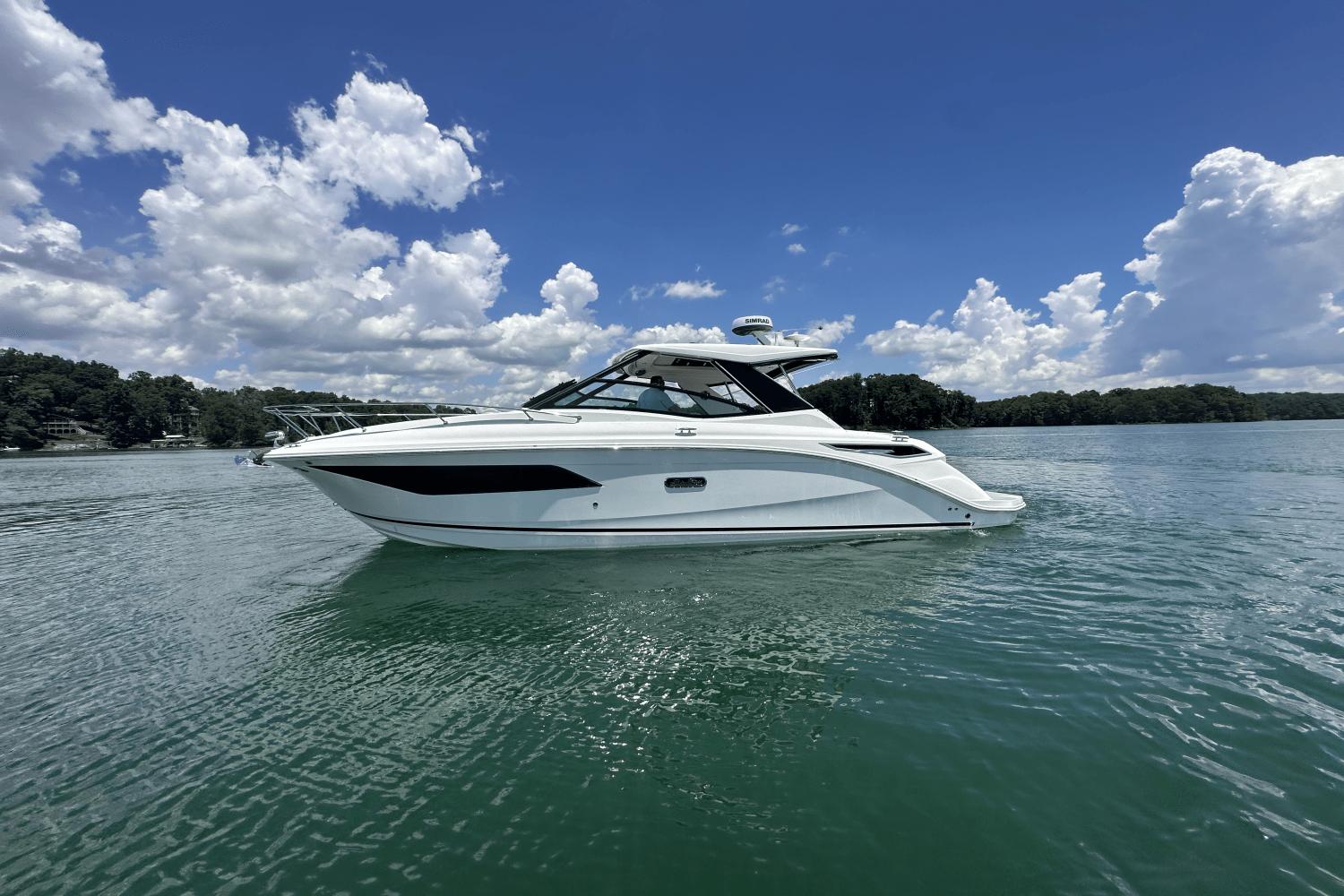 2025 Sea Ray Sundancer 320