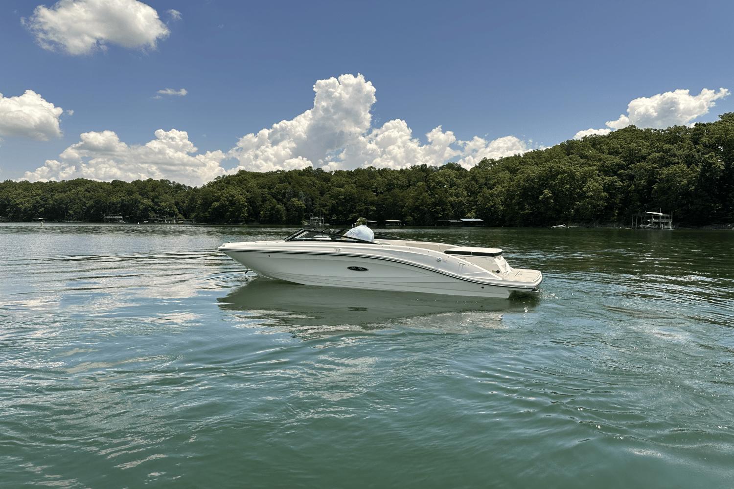 2025 Sea Ray SPX 230