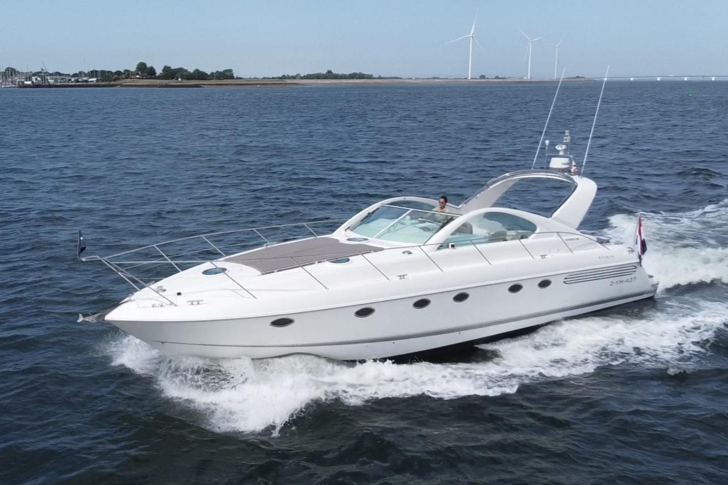 2001 Fairline Targa 48