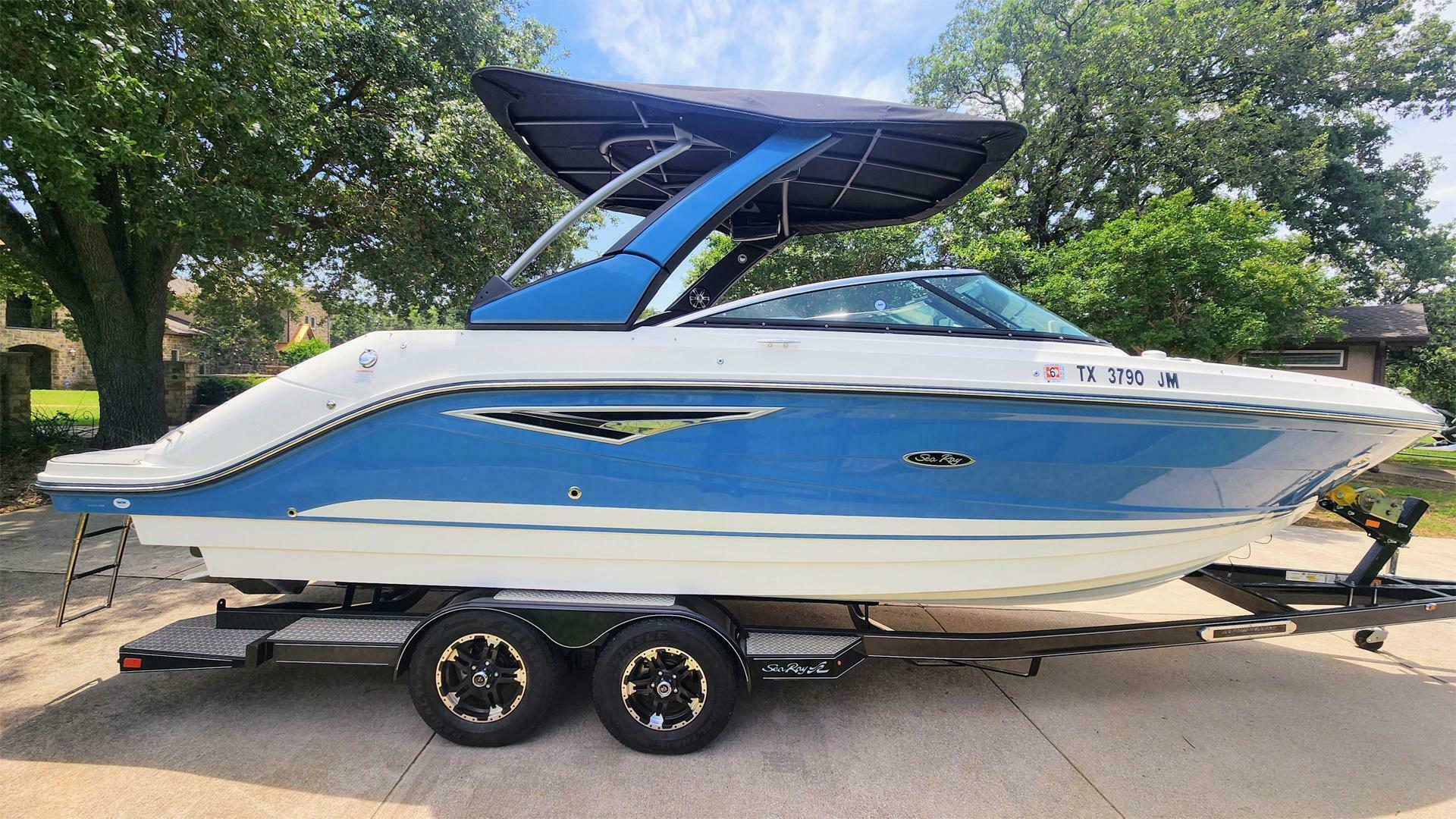 2021 Sea Ray SLX 250