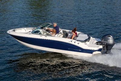 Chaparral 19 SSi OB Boat