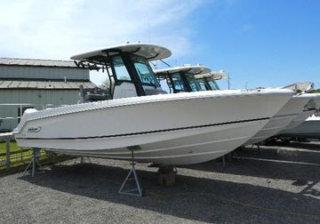 2025 Boston Whaler 250 Outrage