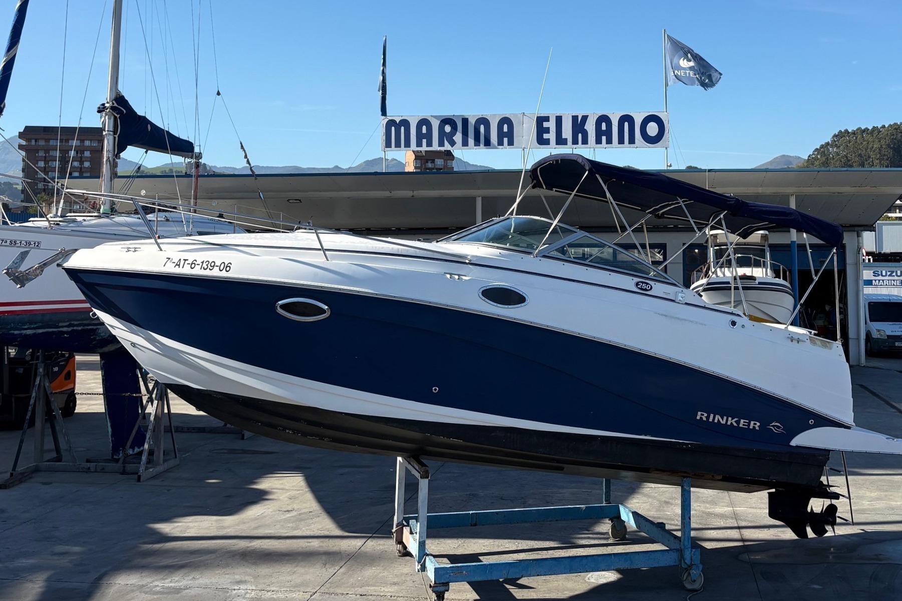 2008 Rinker Fiesta Vee 260