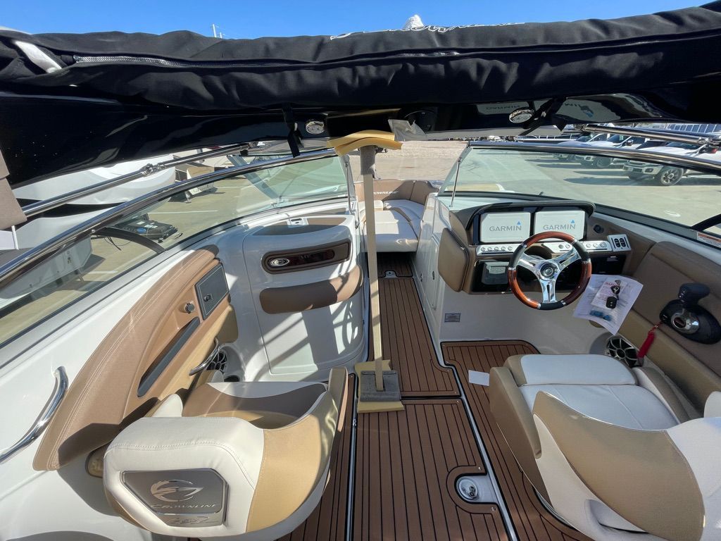 2022 Crownline 290 SS