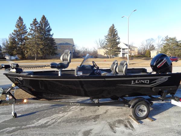 2025 Lund 1650 Angler SS