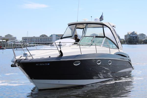 2013 Monterey 340 Sport Yacht