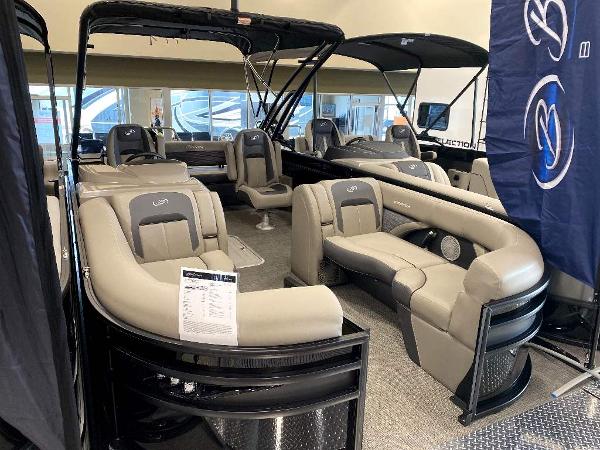 Barletta Corsa Ultra-Lounge 23UCA 2024 Barletta Corsa Ultra-Lounge 23UCA pontoon boat with luxurious seating and modern design.